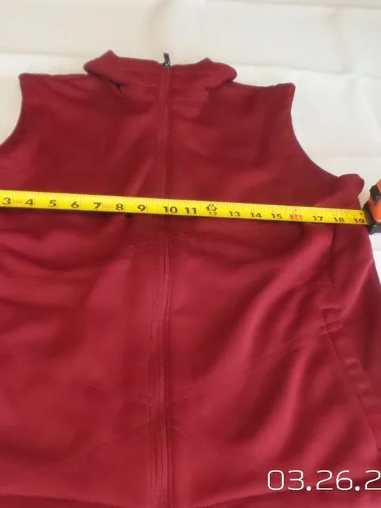 COLUMBIA Women's Red Polyester Vest Size Large Like New - Picture 9 of 15